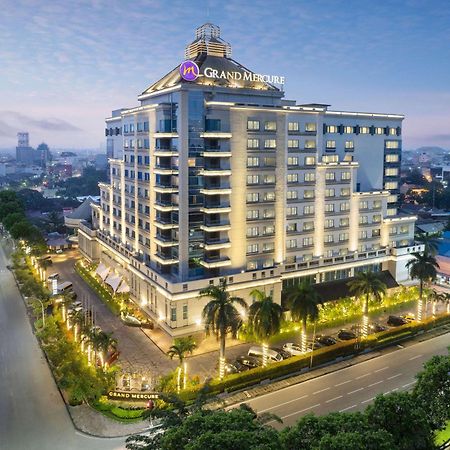 Grand Mercure Medan Angkasa Exterior photo